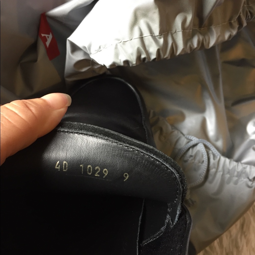 Prada shoes 👞 - Picture 6 of 8